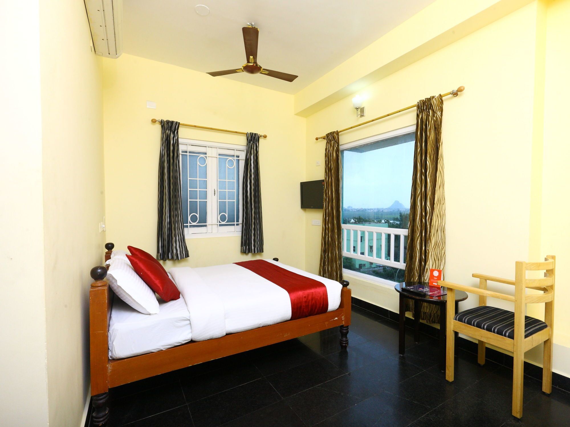 Oyo 10630 Hotel Nano Turf Madurai Luaran gambar
